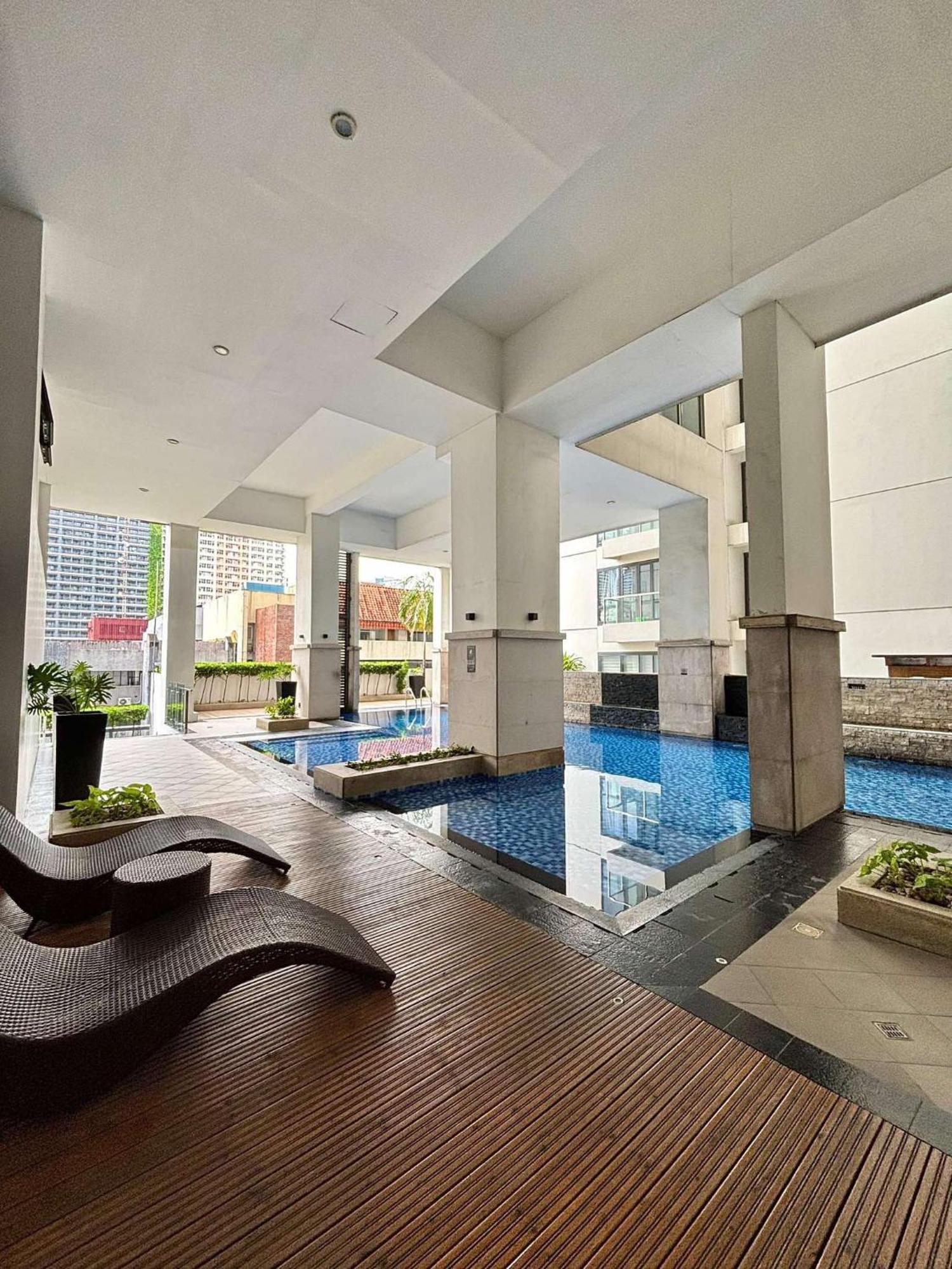 Greenbelt Hamilton Tower 1 Legazpi Makati City Kültér fotó