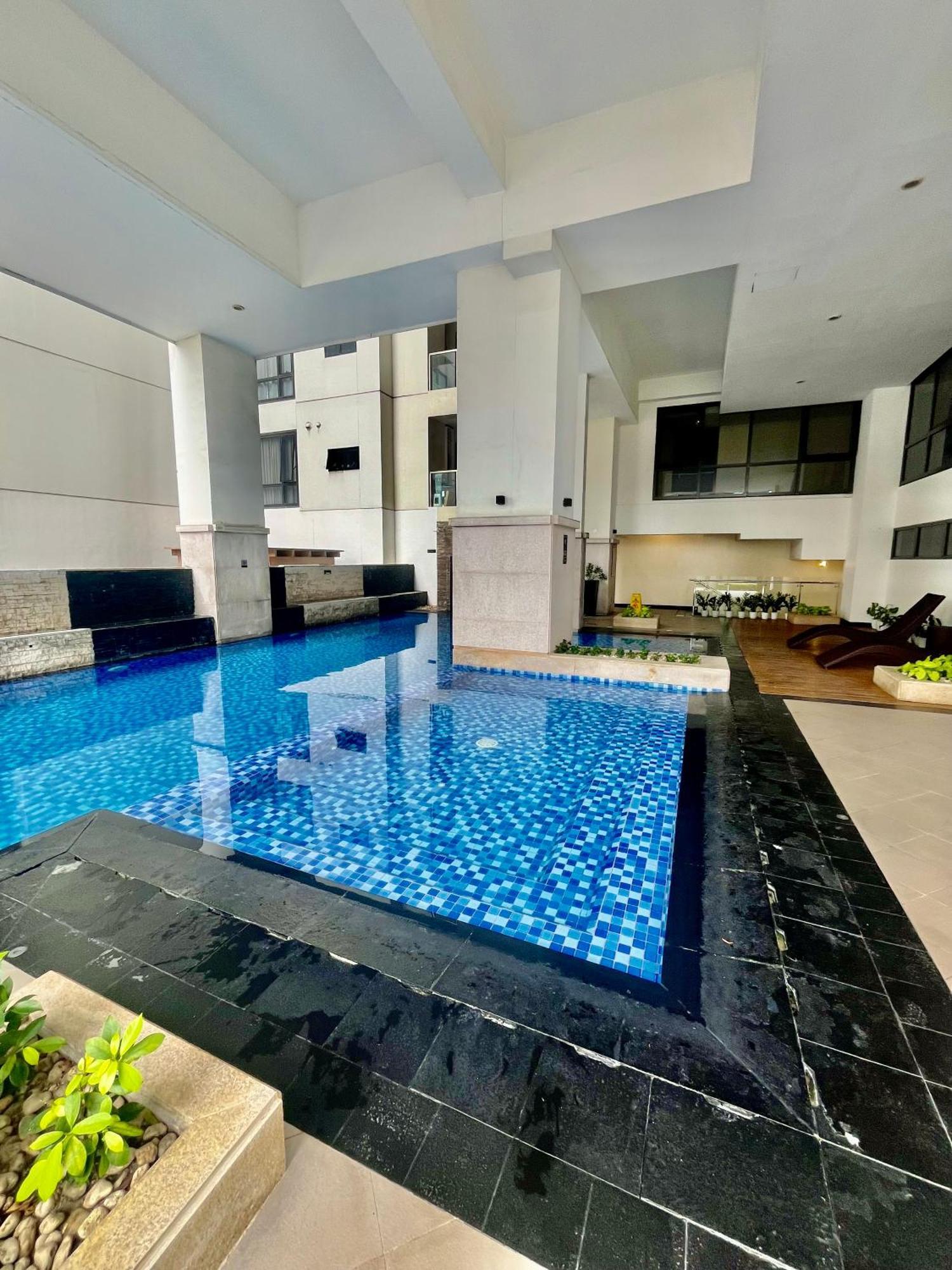 Greenbelt Hamilton Tower 1 Legazpi Makati City Kültér fotó