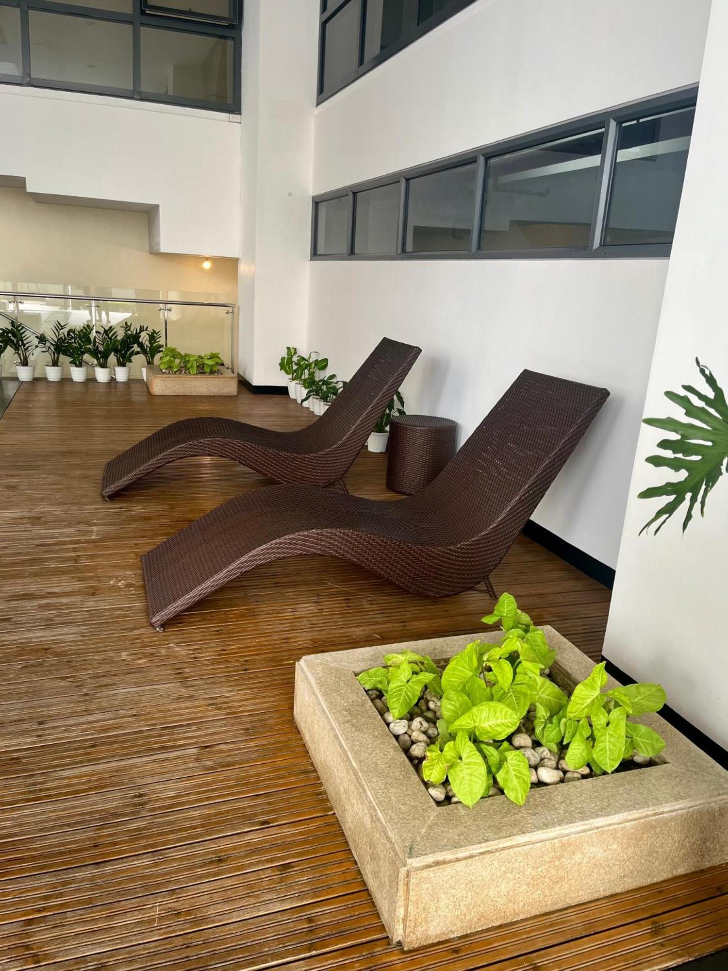 Greenbelt Hamilton Tower 1 Legazpi Makati City Kültér fotó